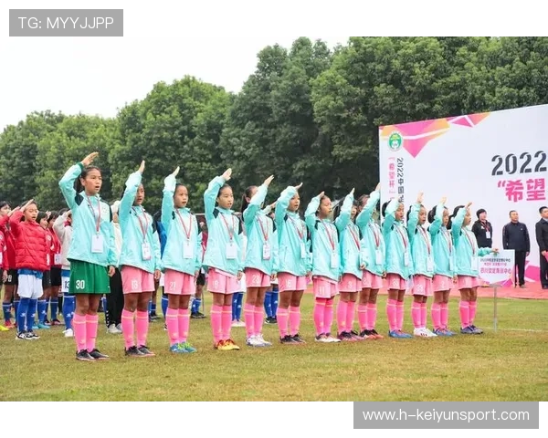 琑队如何推动女足青训与职业化联动发展，女足培训